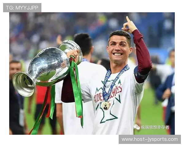 C罗最新纪录片全解析职业生涯辉煌瞬间与成长故事